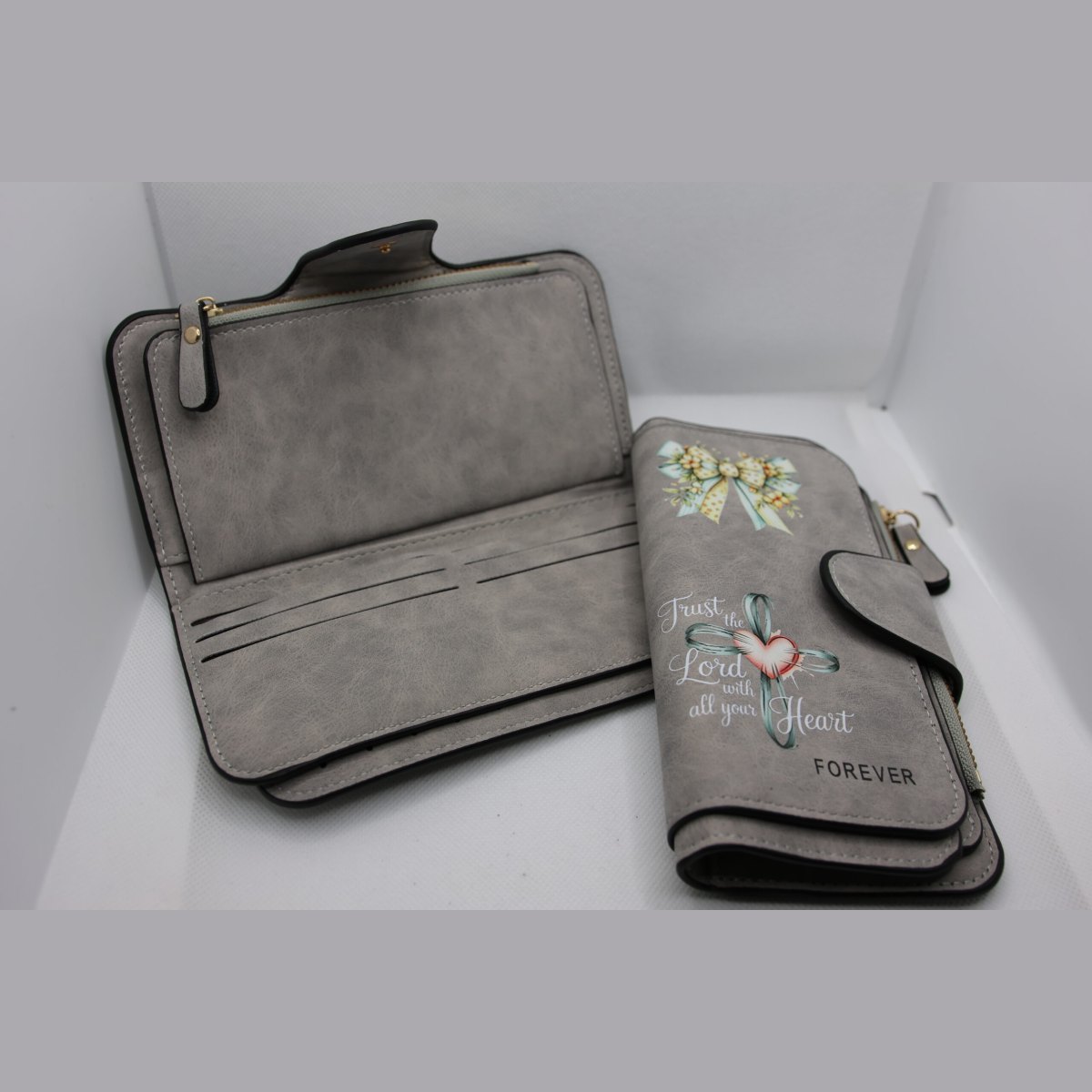 Womans Forever Purse Grey/ Black